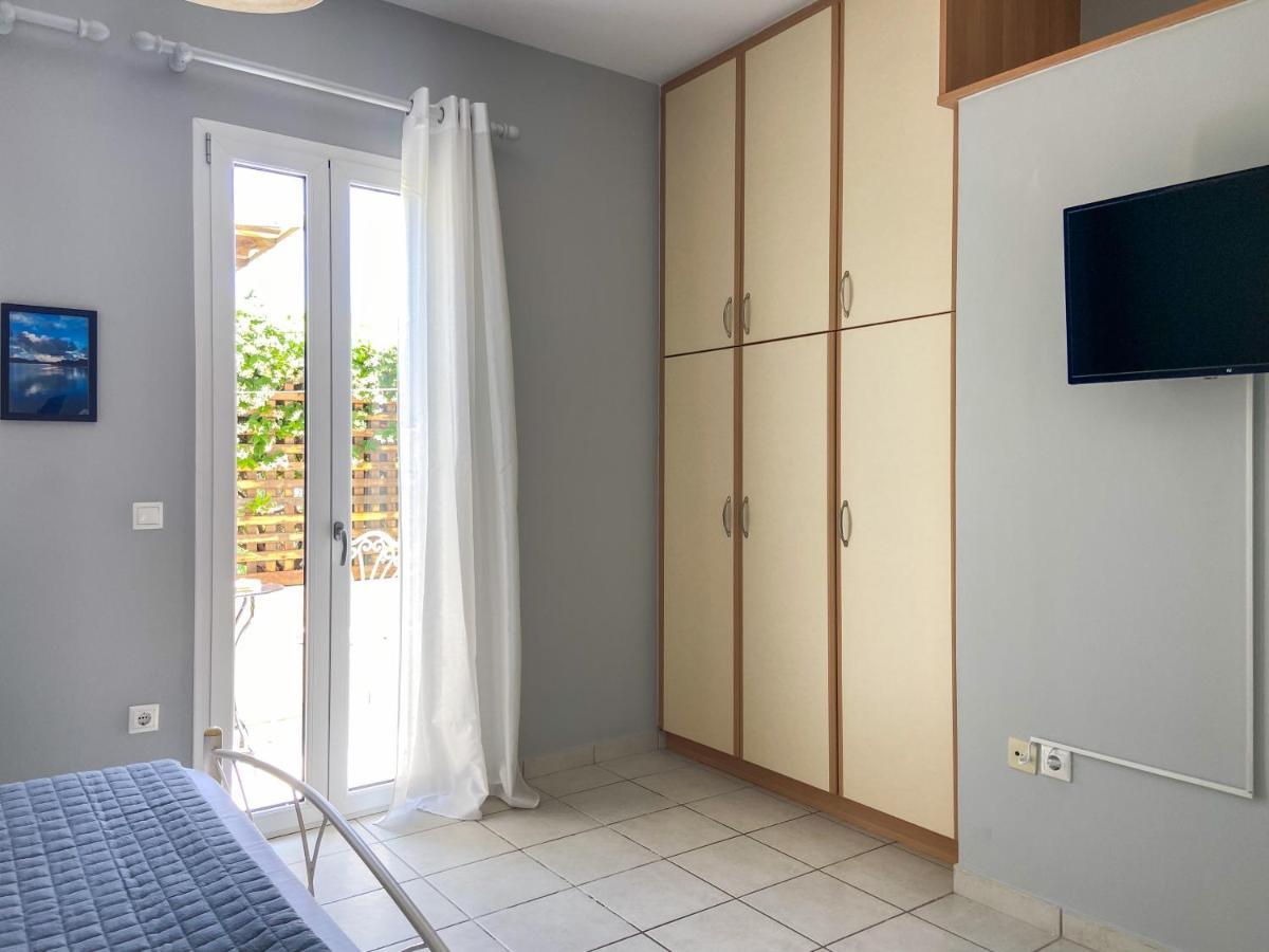Ermis Apartments Argostoli  Exterior photo